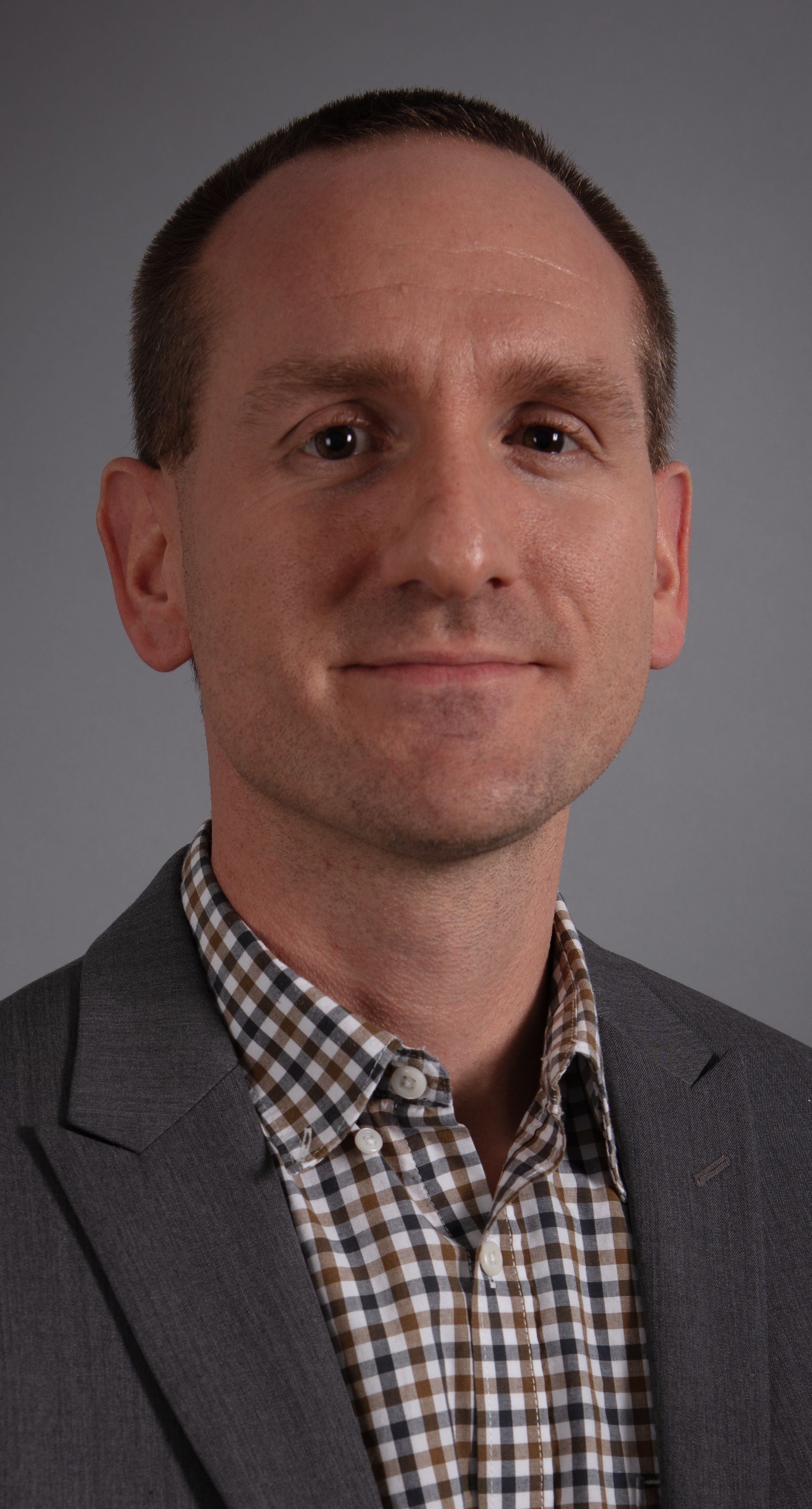 Dr. Chris Verschoor